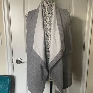 Fabletics women’s vest size small (oversized)